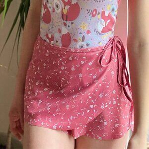 Eleve Wrap Skirt Floating Flora Adult Medium Size Medium Ballet Dance NEW N19